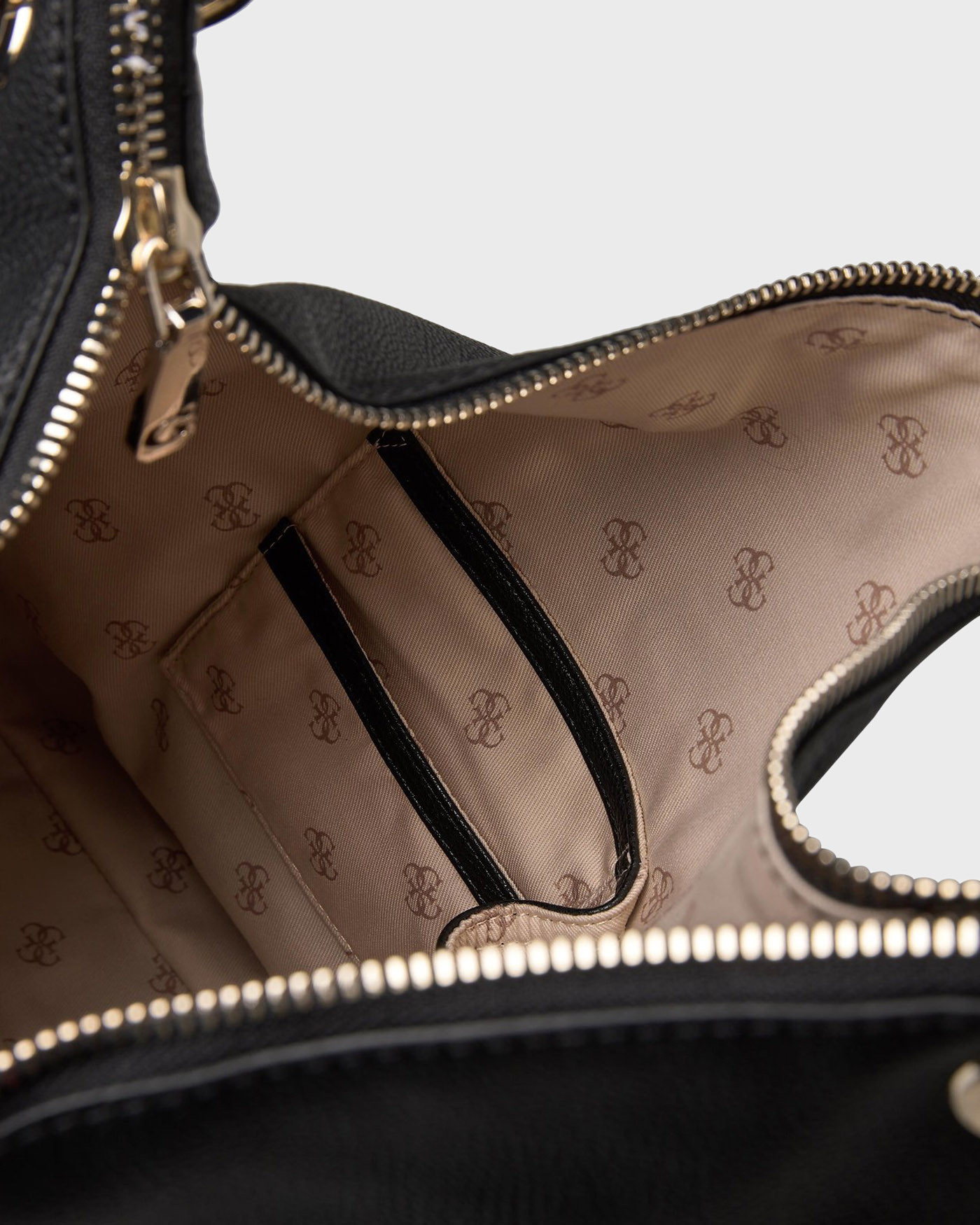 GUESS CHAIN SHOULDER BAG VG773903 CHAIN sagiakosstores.gr