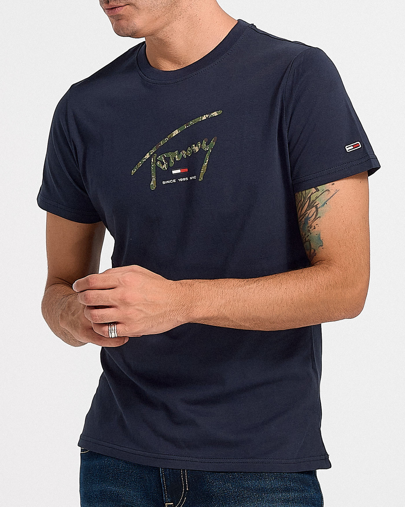 TOMMY JEANS HAND WRITTEN LINEAR LOGO MEN'S T-SHIRT - DM0DM10945 -  sagiakos-stores.gr