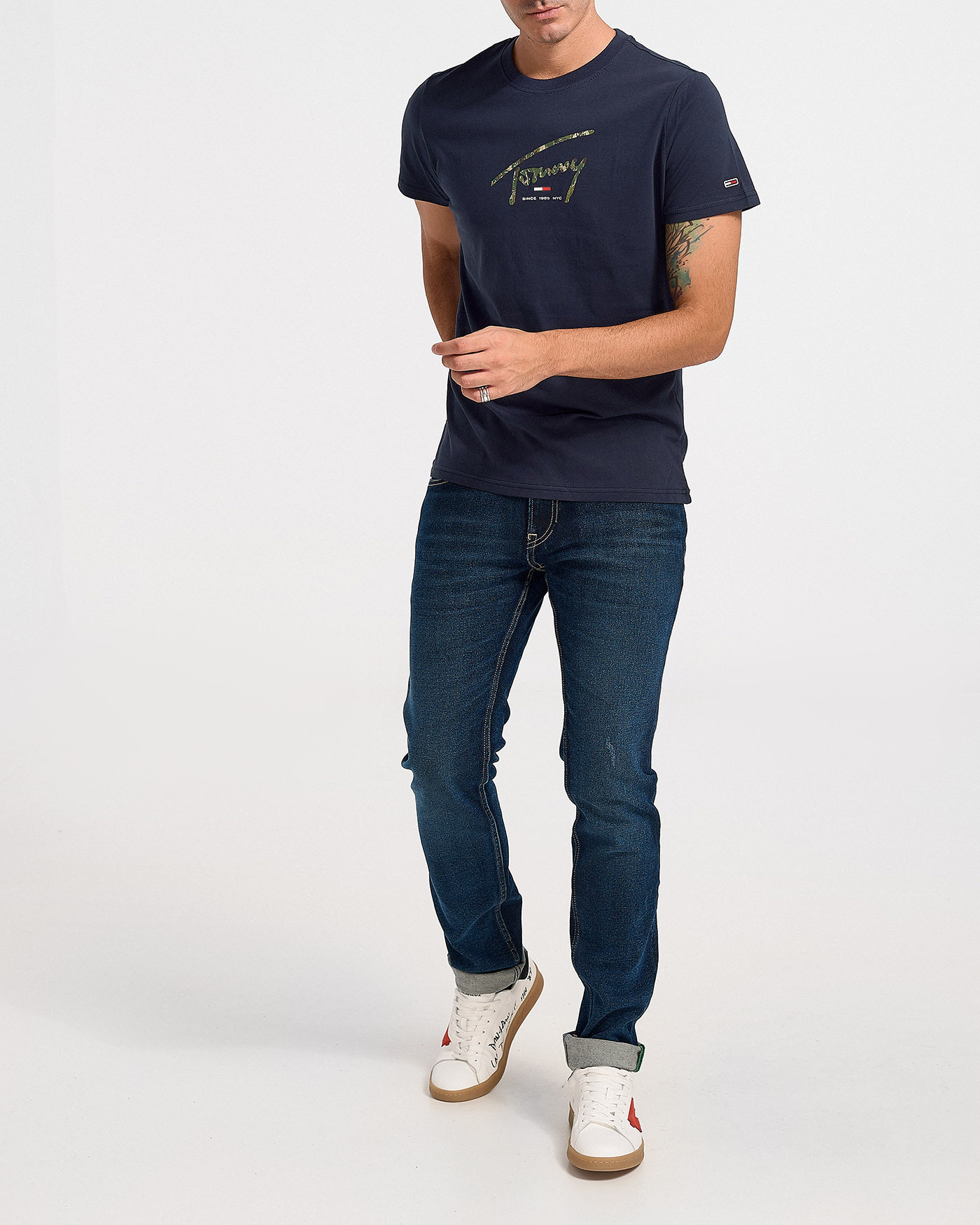 TOMMY JEANS HAND WRITTEN LINEAR LOGO MEN'S T-SHIRT - DM0DM10945 -  sagiakos-stores.gr