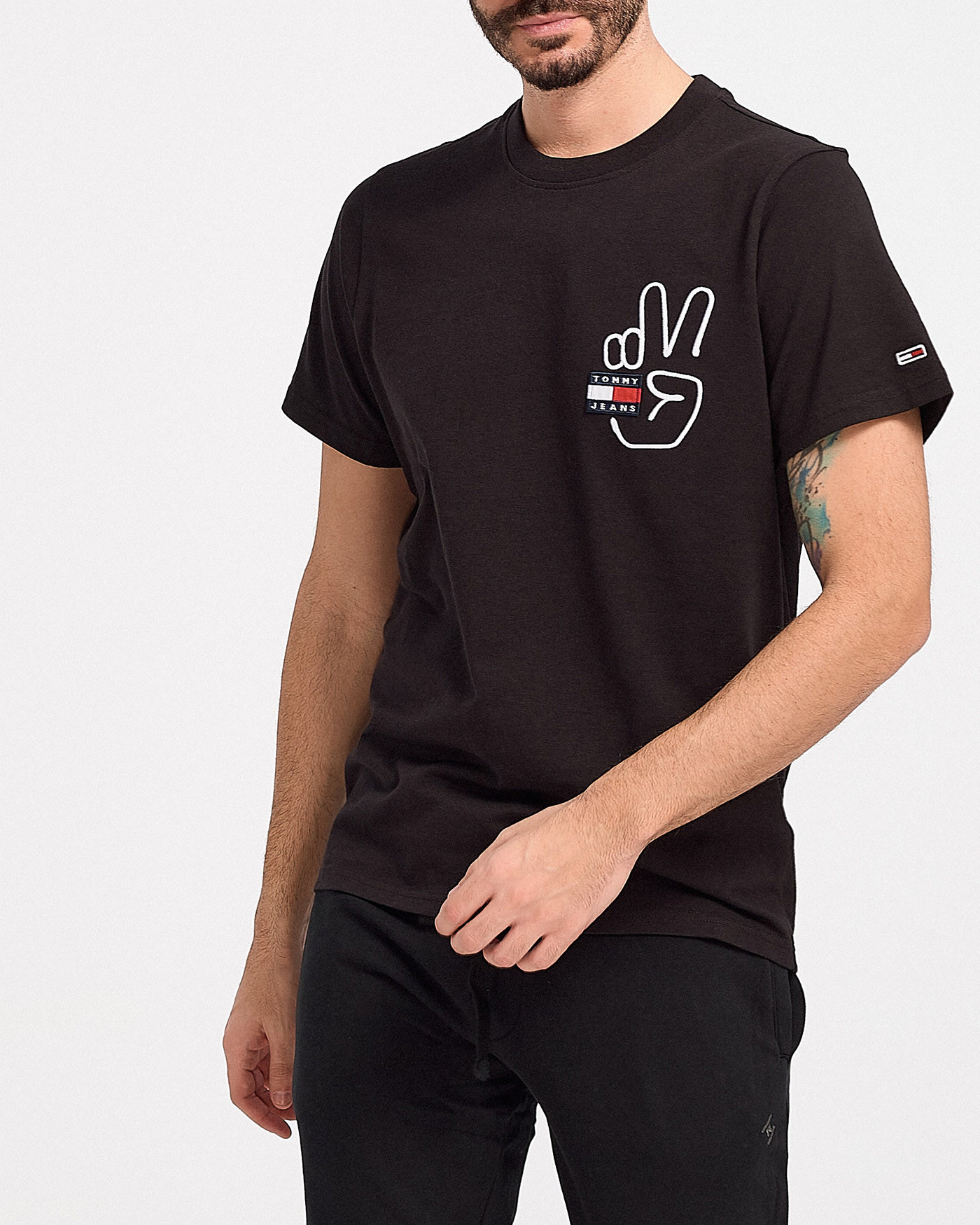 Tommy Jeans T-Shirt Peace Badge Graphic - DM0DM11617 - sagiakos-stores.gr