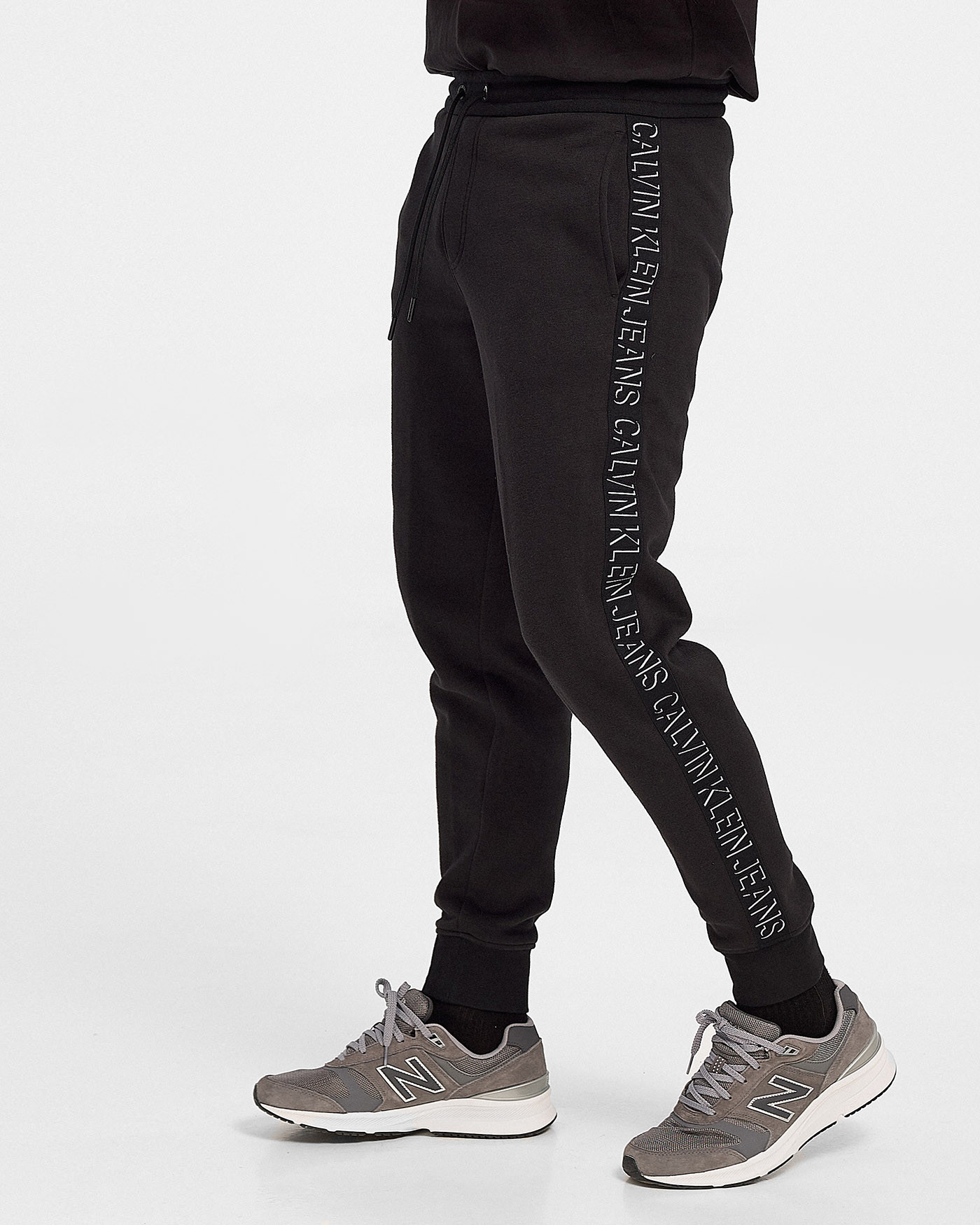Calvin Klein Jeans Men's Sweatpants - J30J318691 