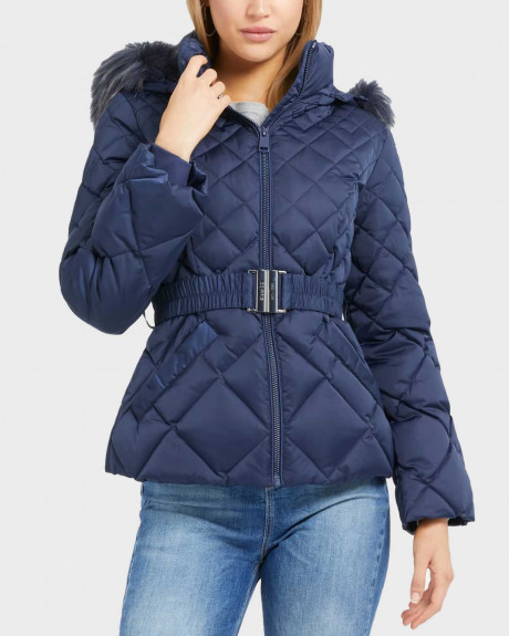 GUESS ΓΥΝΑΙΚΕΙΟ ΜΠΟΥΦΑΝ ΜΕ ΠΟΥΠΟΥΛΑ ΚΑΙ ΨΗΛΟ ΛΑΙΜΟ - W3BL35WEX52