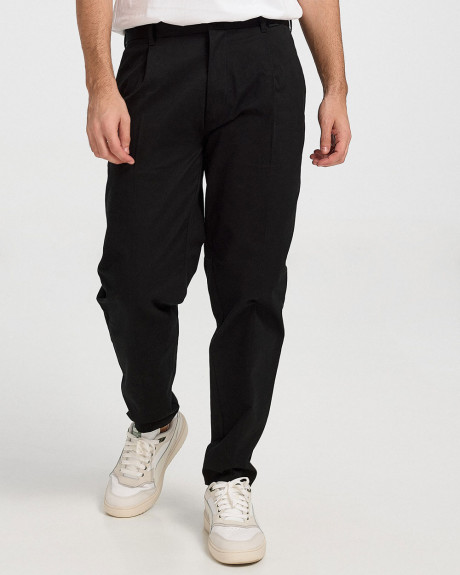 CALVIN KLEIN MEN'S TAPERED FIT TROUSERS WITH PLEATING - Κ10K111490