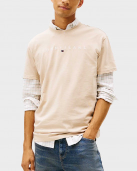 TOMMY JEANS TJM LINEAR LOGO ΑΝΔΡΙΚΗ ΚΟΝΤΟΜΑΝΙΚΗ ΜΠΛΟΥΖΑ - DM0DM20744 - ΜΠΕΖ