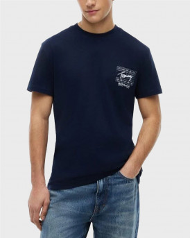 TOMMY HILFIGER TJM REG SIGN FLAG ΑΝΔΡΙΚΗ ΚΟΝΤΟΜΑΝΙΚΗ ΜΠΛΟΥΖΑ - DM0DM23177 - ΜΠΛΕ